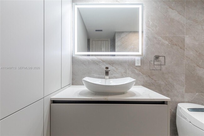 Building Photo - 2401 S Ocean Dr