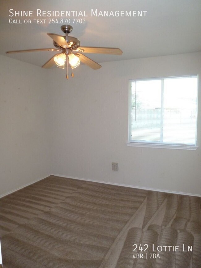 Building Photo - 242 Lottie Ln