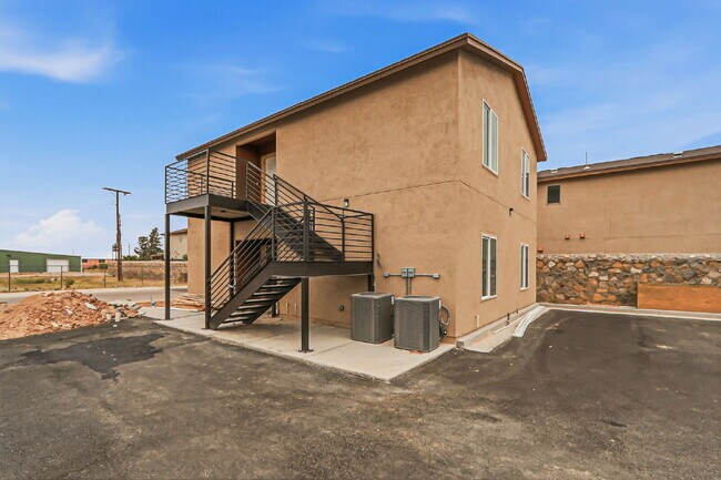 Building Photo - Brand new 2 bed 1 bath apartment in 79924
