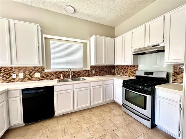 Building Photo - 2735 Wentworth Dr