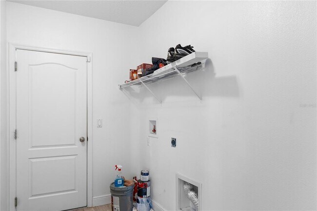 Building Photo - 2926 Siesta View Dr