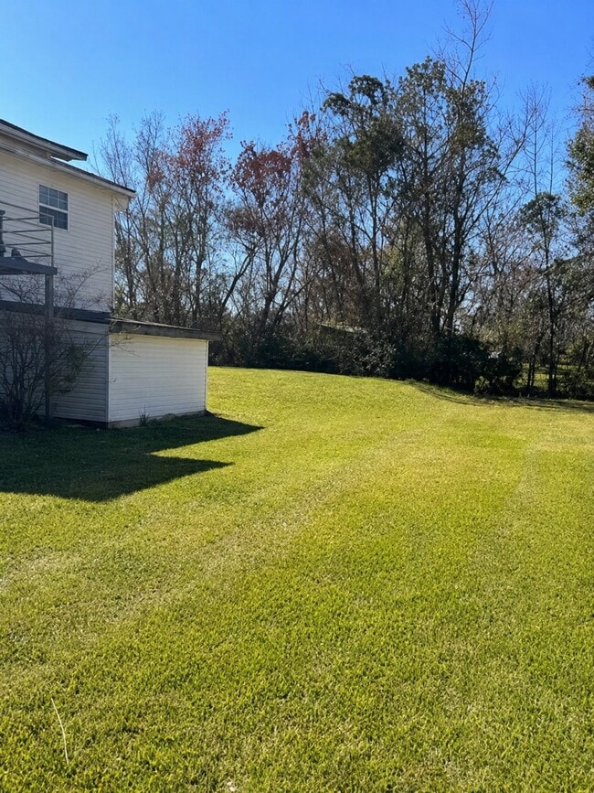 Building Photo - 8036 Mattox Ave