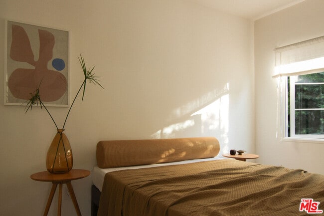 Building Photo - 349 Stowe Terrace