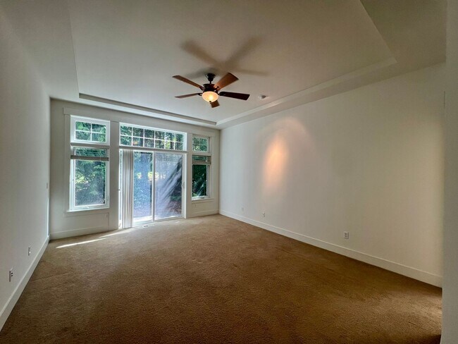 Building Photo - PENDING APPLICATION; Spacious Home on Golf Course  - All Bedrooms En Suite