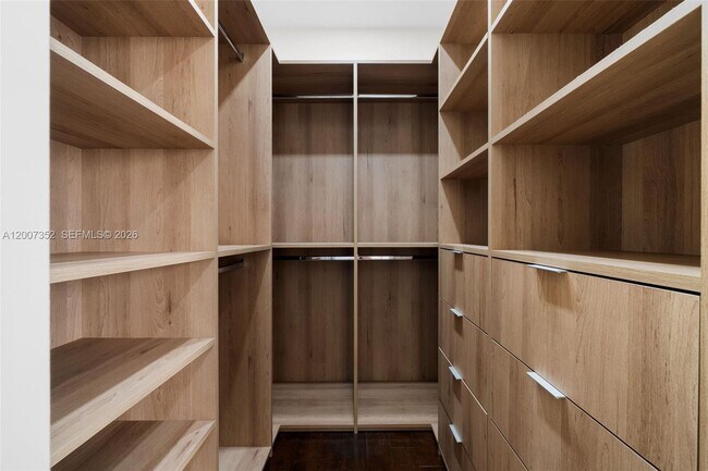 Building Photo - 7534 NW 98th Ave