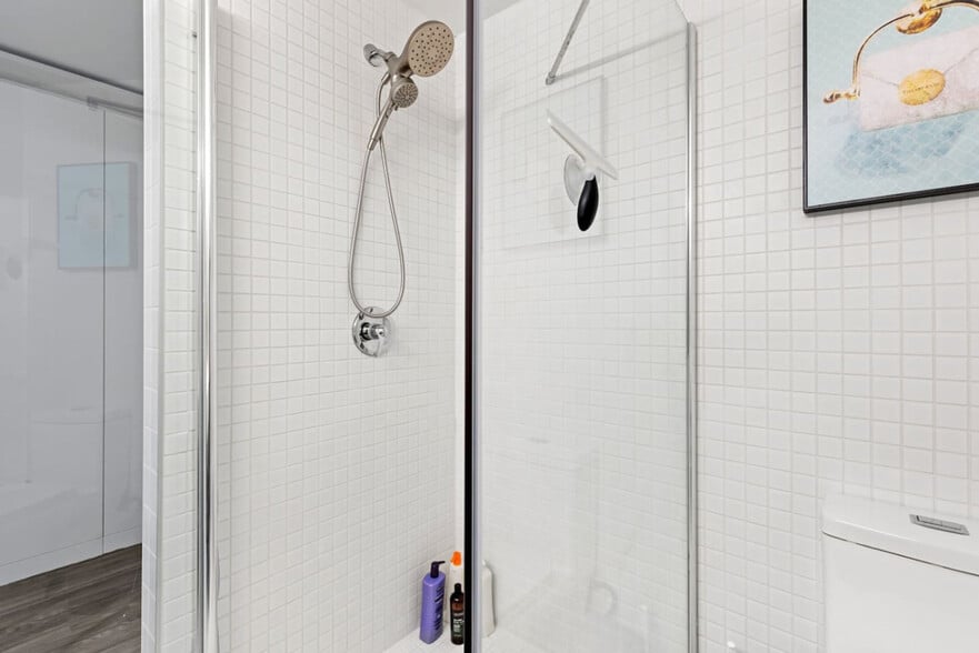 Building Photo - 12607 Larchmere Blvd