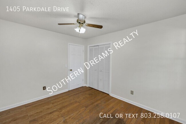 Building Photo - 1405 Parkdale Dr