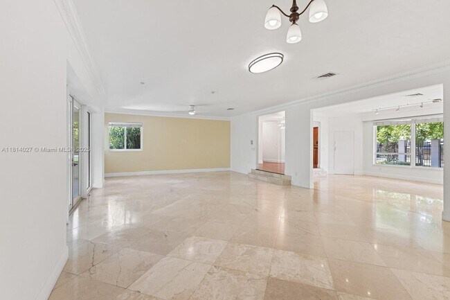 Building Photo - 55 Pinta Rd