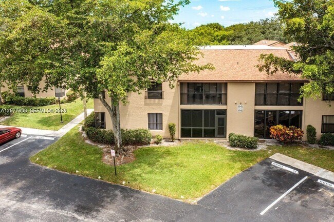 Building Photo - 3709 Cocoplum Cir