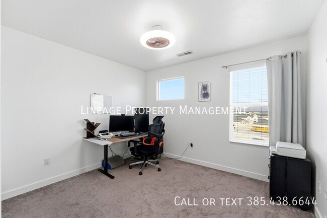 Building Photo - 10847 Big Meadow Dr