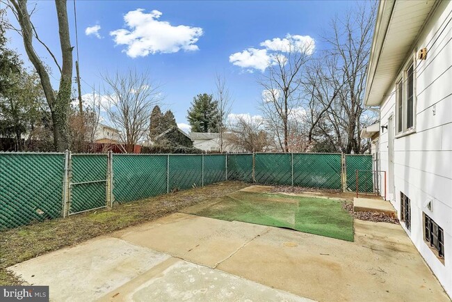 Building Photo - 201 Trimble Blvd