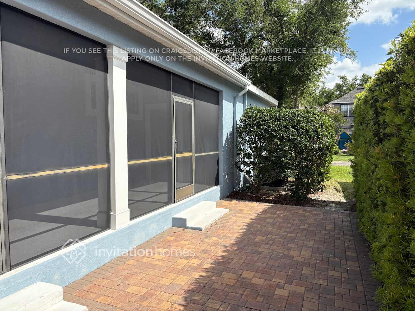 Building Photo - 16009 Loneoak View Dr