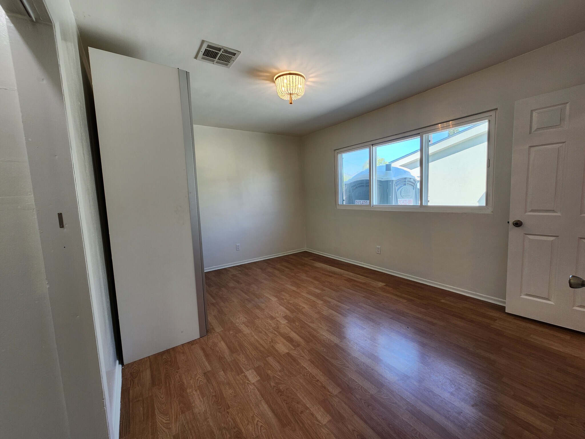 Building Photo - 10449 Cantara St