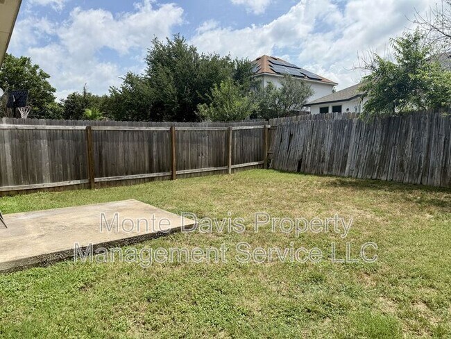 Building Photo - 2817 Southampton Way