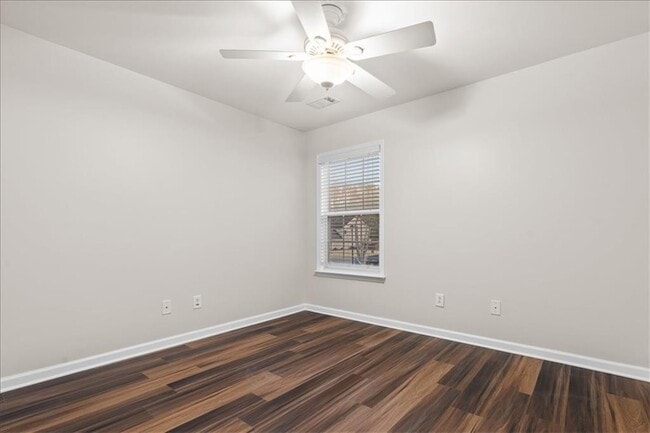 Building Photo - 4740 Shiloh Crossing Way