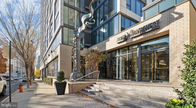 Building Photo - 450 N 18th St