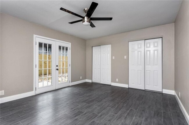 Building Photo - 2706 Mulford Cove