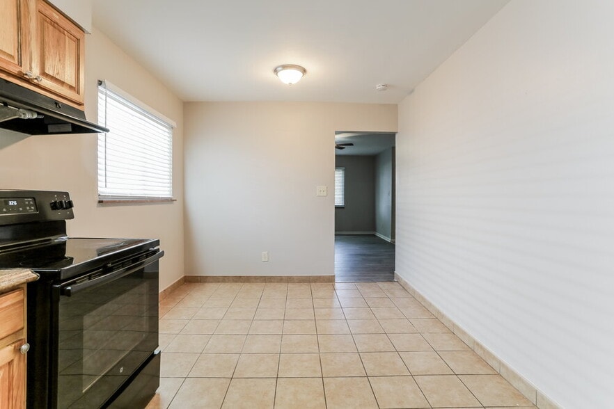 Building Photo - 53 Fernhill Ave