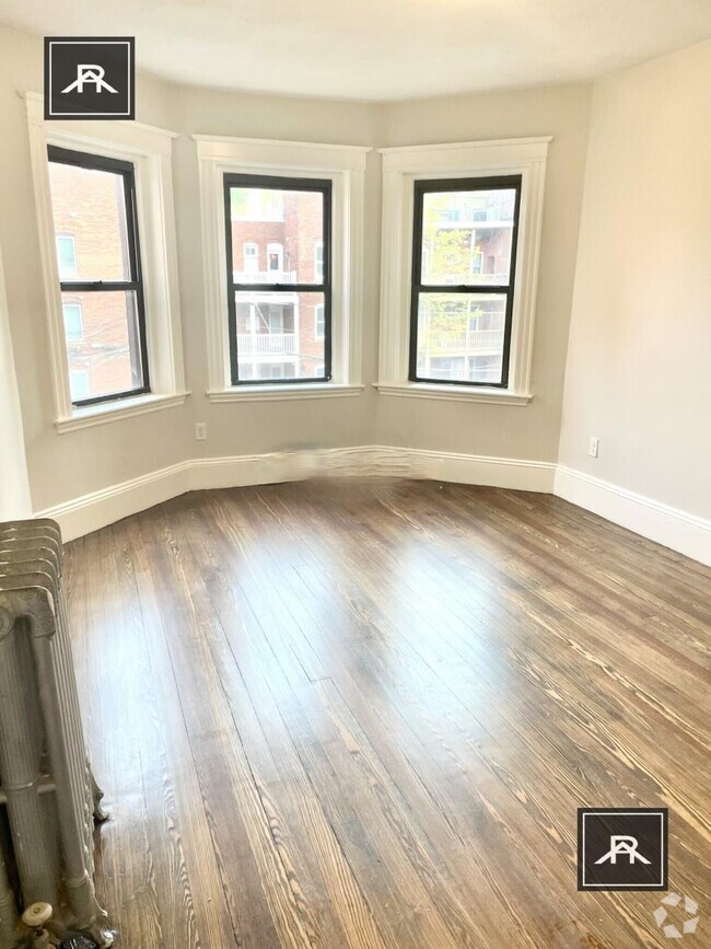 Building Photo - 3 bedroom in Brookline MA 02445