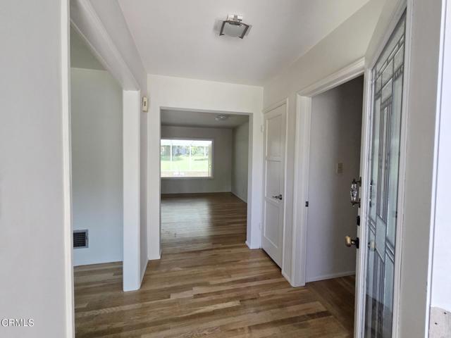 Building Photo - 3815 Mayfair Dr