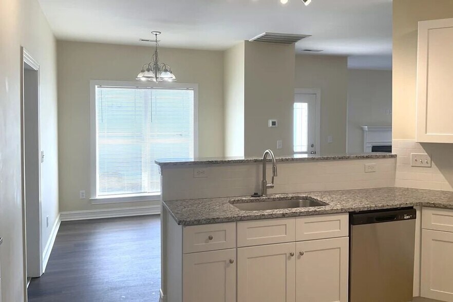 Building Photo - 20229 Colony Point Ln