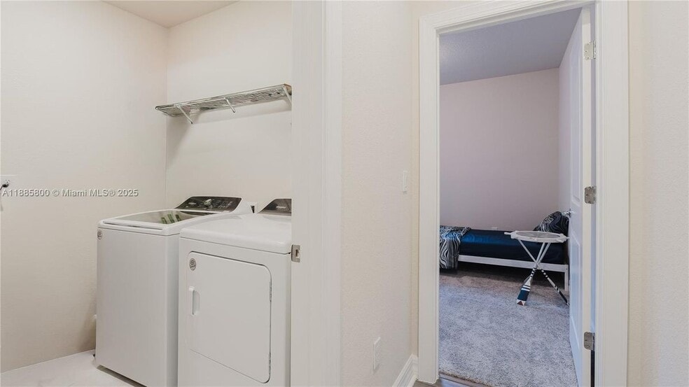 Building Photo - 3001 Hibiscus Ave