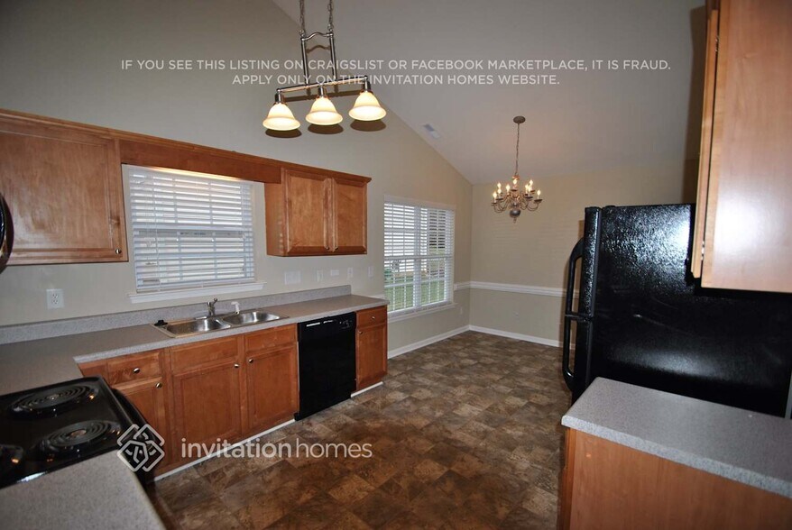 Building Photo - 2415 Pepperstone Dr