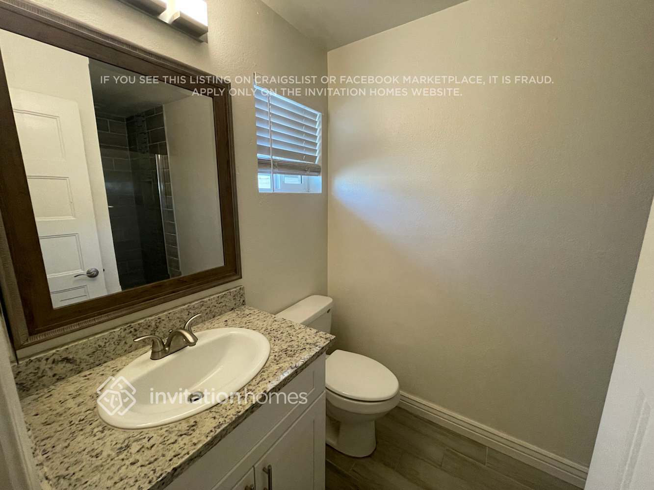 Building Photo - 1810 E Palmcroft Dr