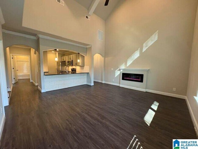 Building Photo - 4411 Lennox Pl