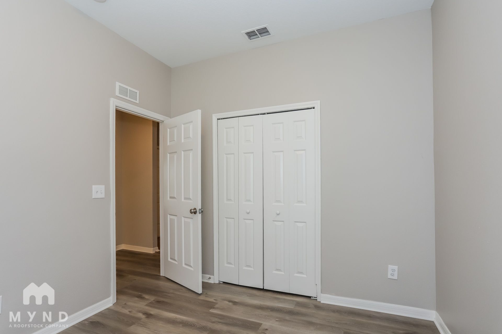 Building Photo - 713 Parsons Pointe St