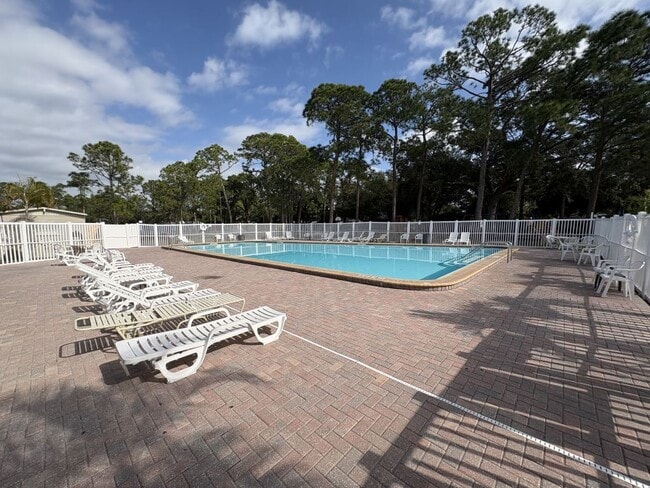 Building Photo - 7501 142nd Ave N