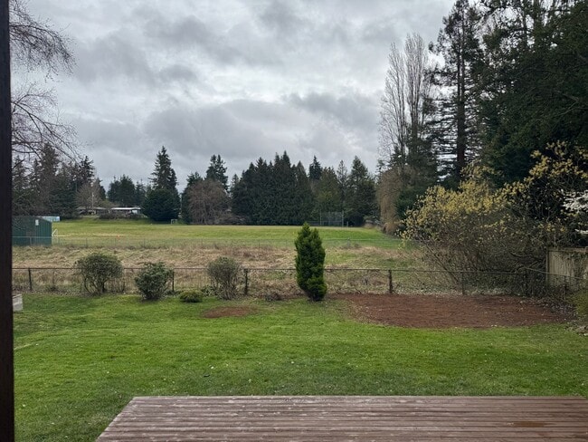 Building Photo - CLICK "REQUEST A TOUR" NOW!