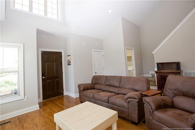 Building Photo - 133 Cypress Cir