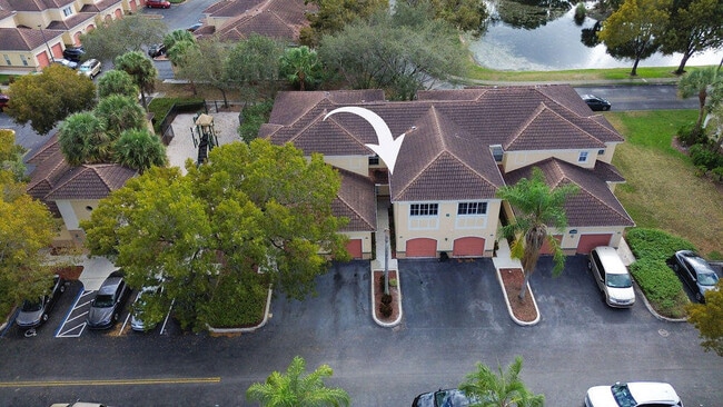 Building Photo - 2400 Centergate Dr