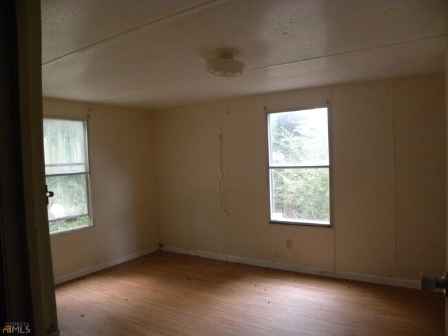 Building Photo - 204 Detter Rd