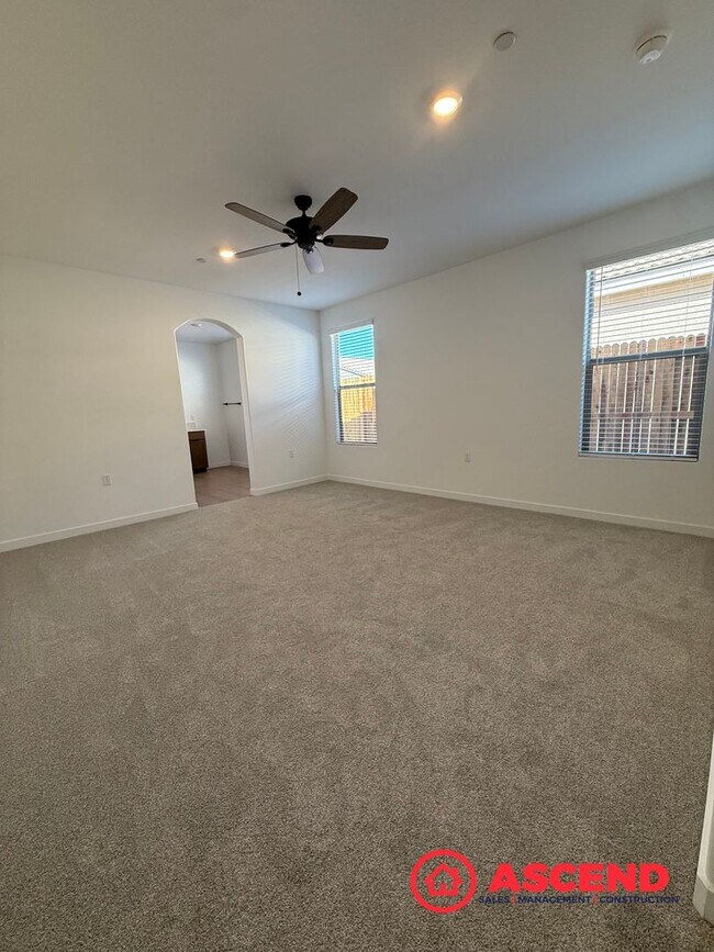 Building Photo - Be the very first resident to enjoy this stunning, newly built single story home.