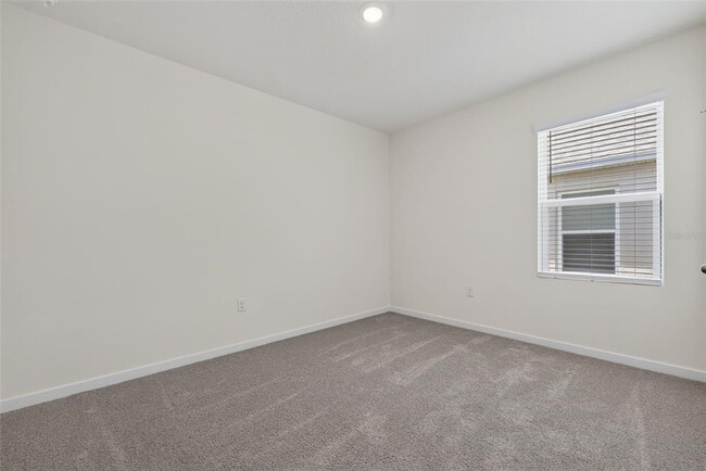 Building Photo - 2893 House Finch Rd