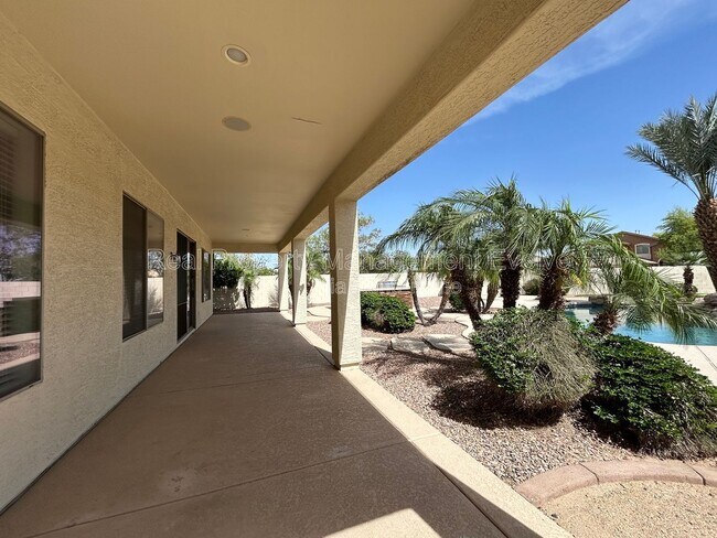 Building Photo - 9707 S 45th Ave