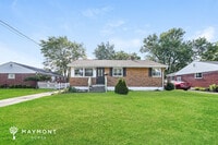 Building Photo - 7207 Memory Ln
