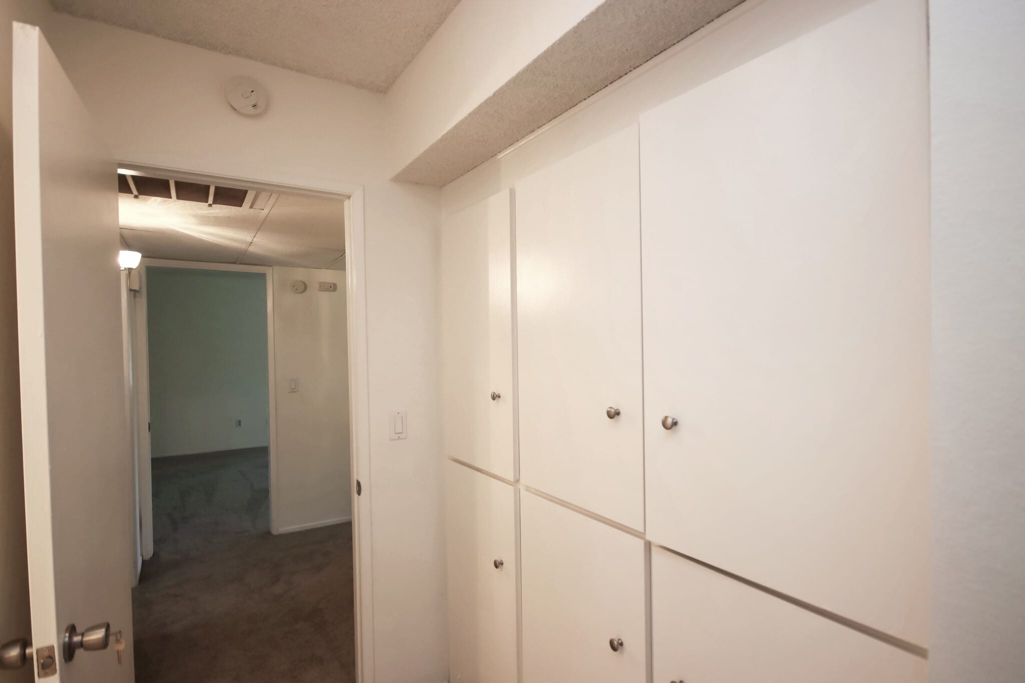 Building Photo - 266 S Madison Ave