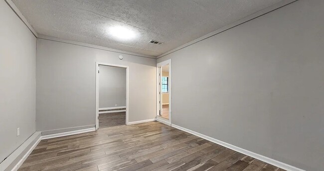 Building Photo - Hidden Gem in Lithonia!!