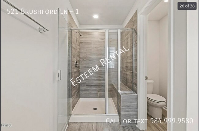 Building Photo - 521 Brushford Ln