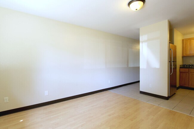 Interior Photo - Landmarc - Studios
