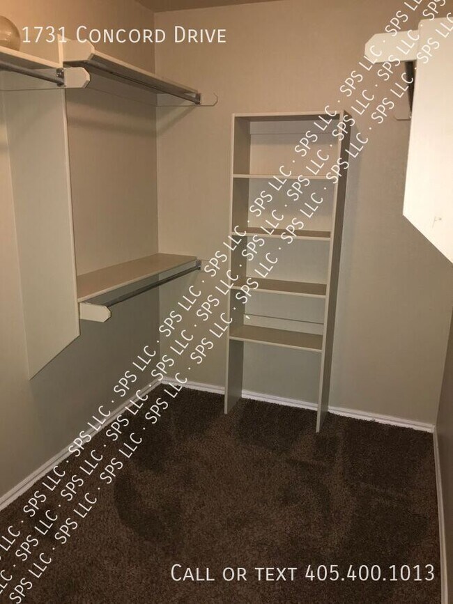 Building Photo - 1731 Concord Dr