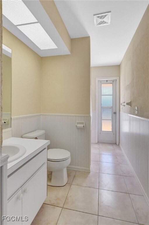 Building Photo - 2126 SW 48th Terrace