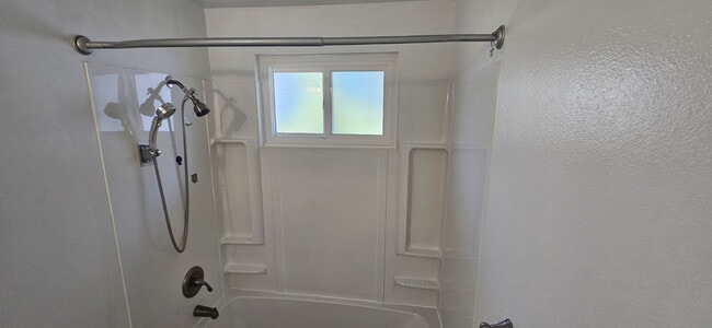 Building Photo - "Charming 3-Bed Duplex with Cozy Fireplace...