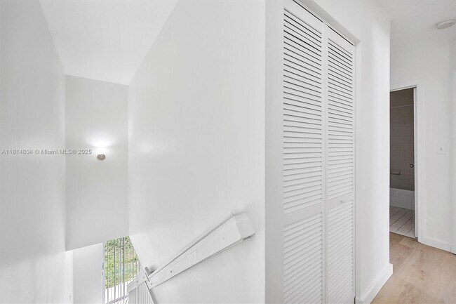 Building Photo - 16260 SW 97th St