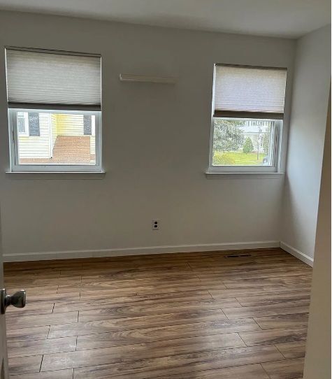 Building Photo - 8 Reliance Ct