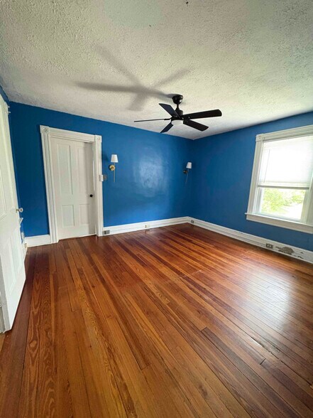 Building Photo - 908 Cedar Creek Grade