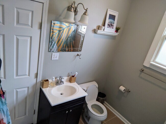 Building Photo - 2812 Dabadie St